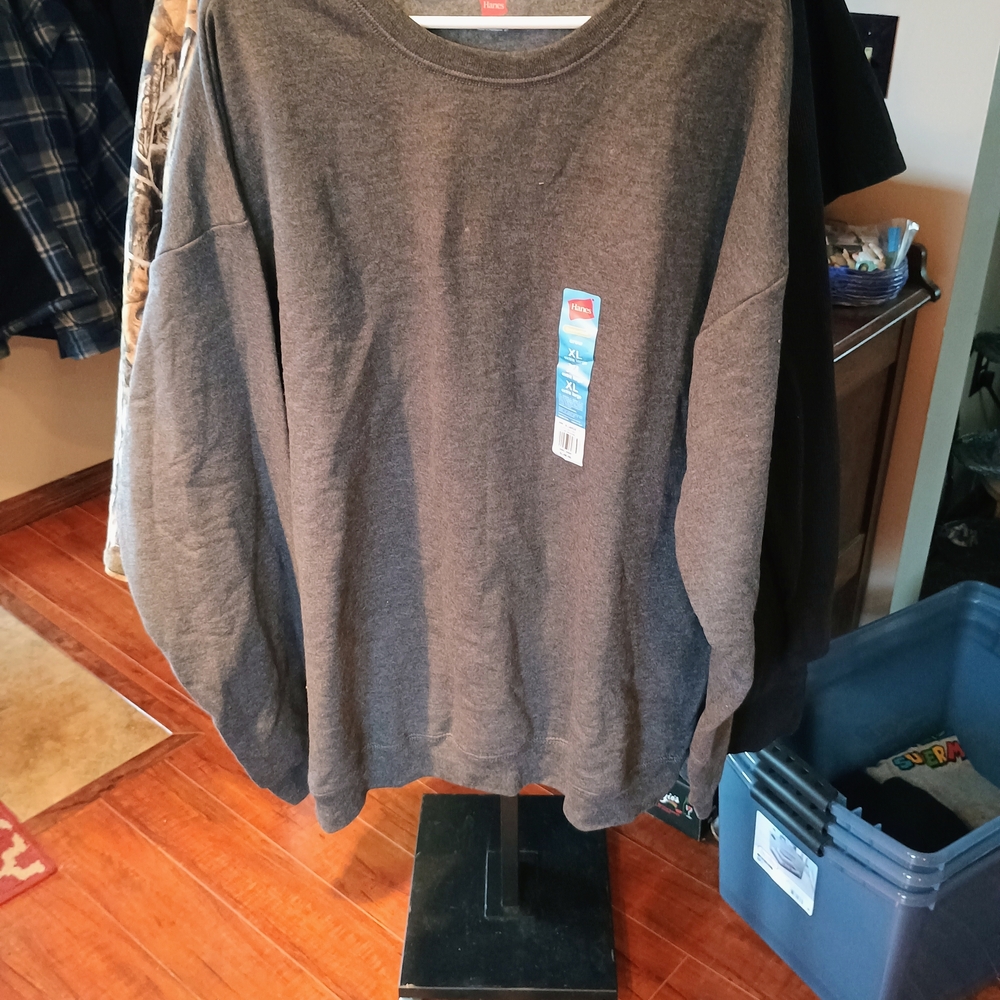 Hanes Dark Gray Crewneck Sweatshirt Bin 18